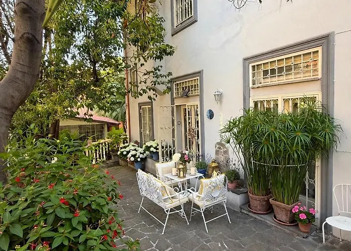 Dimora Amelie & Retreat Πανσιόν