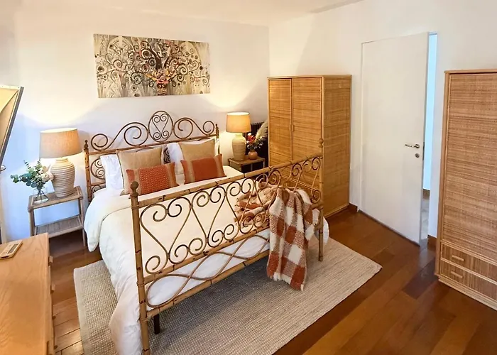 Dimora Amelie & Retreat Πανσιόν